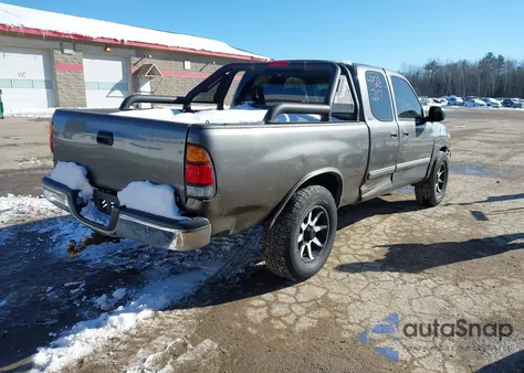 2003 Toyota Tundra Sr5 V8 z USA, uszkodzony, nr VIN 5TBBT44153S398276